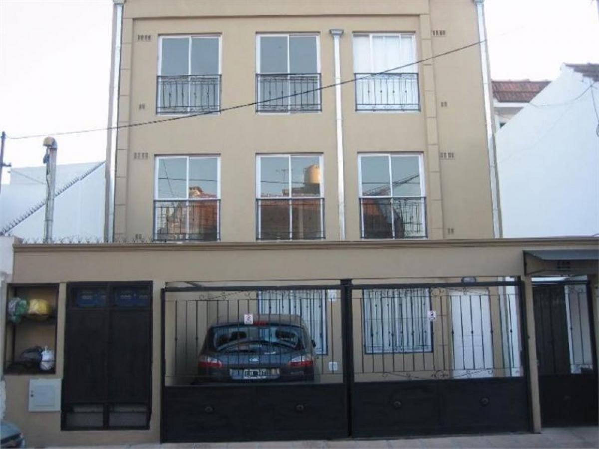 Studio in Bermudez, Argentina No. 5129