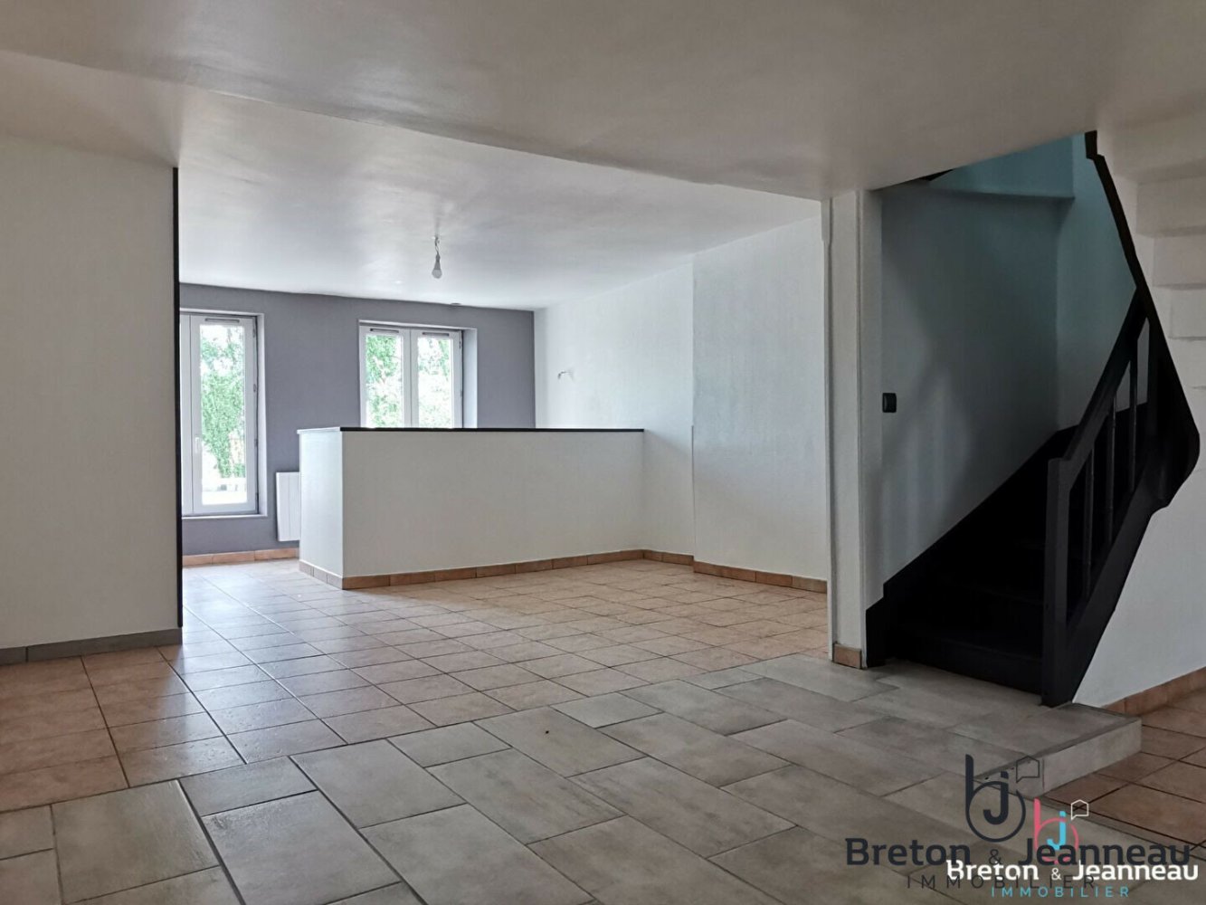 1 bedroom Building in Villaines-la-Juhel, France No. 357626