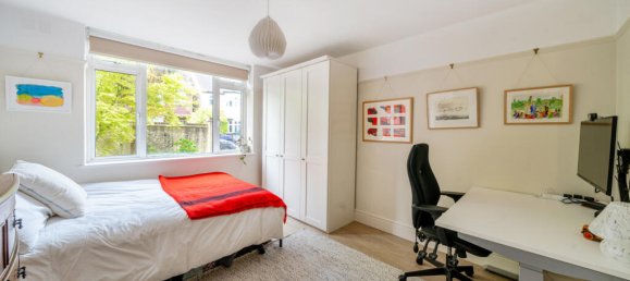 2 bedrooms Apartment in London, United Kingdom No. 7615 4