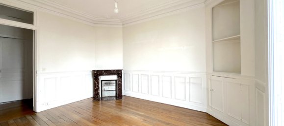 2 Schlafzimmer Wohnung in Asnieres-sur-Seine, France, Nr. 175154 3