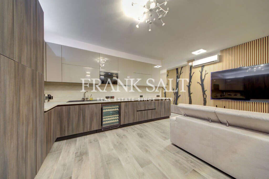 Apartamento T2 em Saint Julian's, Malta N.º 1296