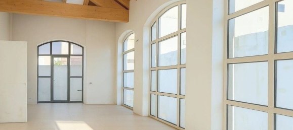 77m² Commercial property in Giussano, Italy No. 359798 4