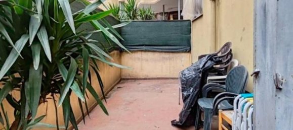 3 rooms Apartment in Genoa, Italy No. 36310 2