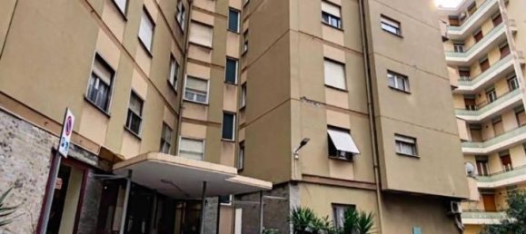 3 rooms Apartment in Genoa, Italy No. 36310 27