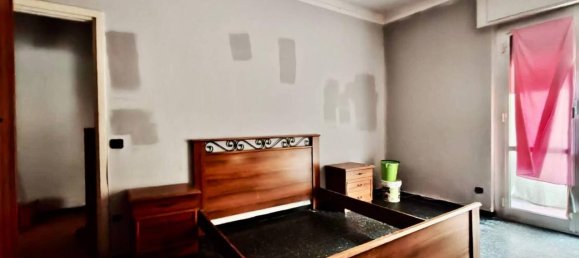 3 rooms Apartment in Genoa, Italy No. 36310 6