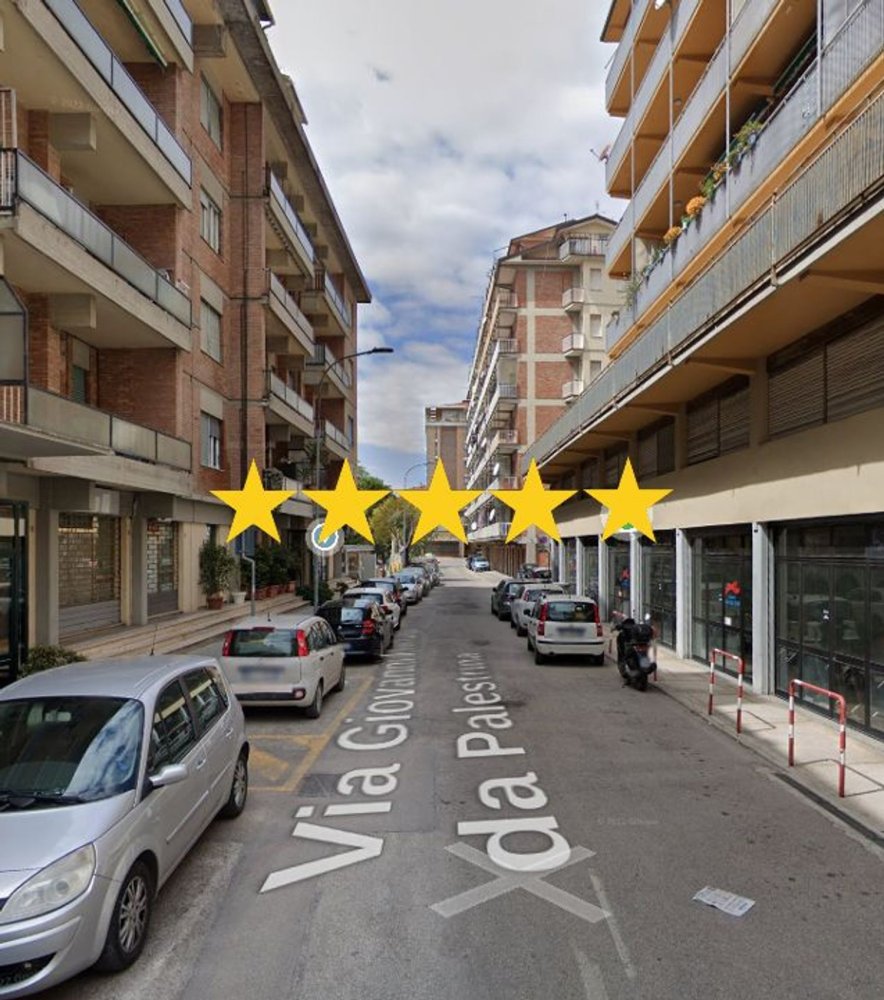 7 rooms Apartment in Perugia, Italy No. 188445