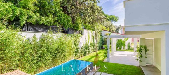 3 bedrooms Villa in Forte dei Marmi, Italy No. 69925 2