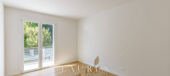 3 bedrooms Villa in Forte dei Marmi, Italy No. 69925 48