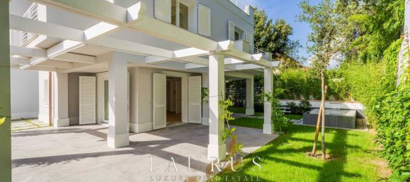 3 bedrooms Villa in Forte dei Marmi, Italy No. 69925 9