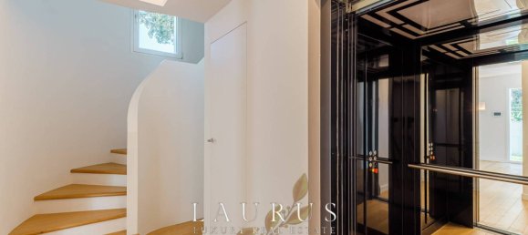 3 bedrooms Villa in Forte dei Marmi, Italy No. 69925 24