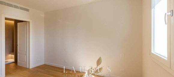 3 bedrooms Villa in Forte dei Marmi, Italy No. 69925 37