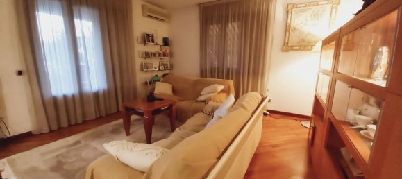 8 rooms House in Viareggio, Italy No. 51360 10
