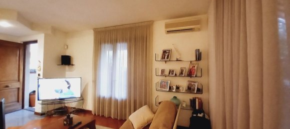 8 rooms House in Viareggio, Italy No. 51360 18
