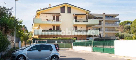 2 bedrooms Apartment in Rome, Italy No. 350372 2