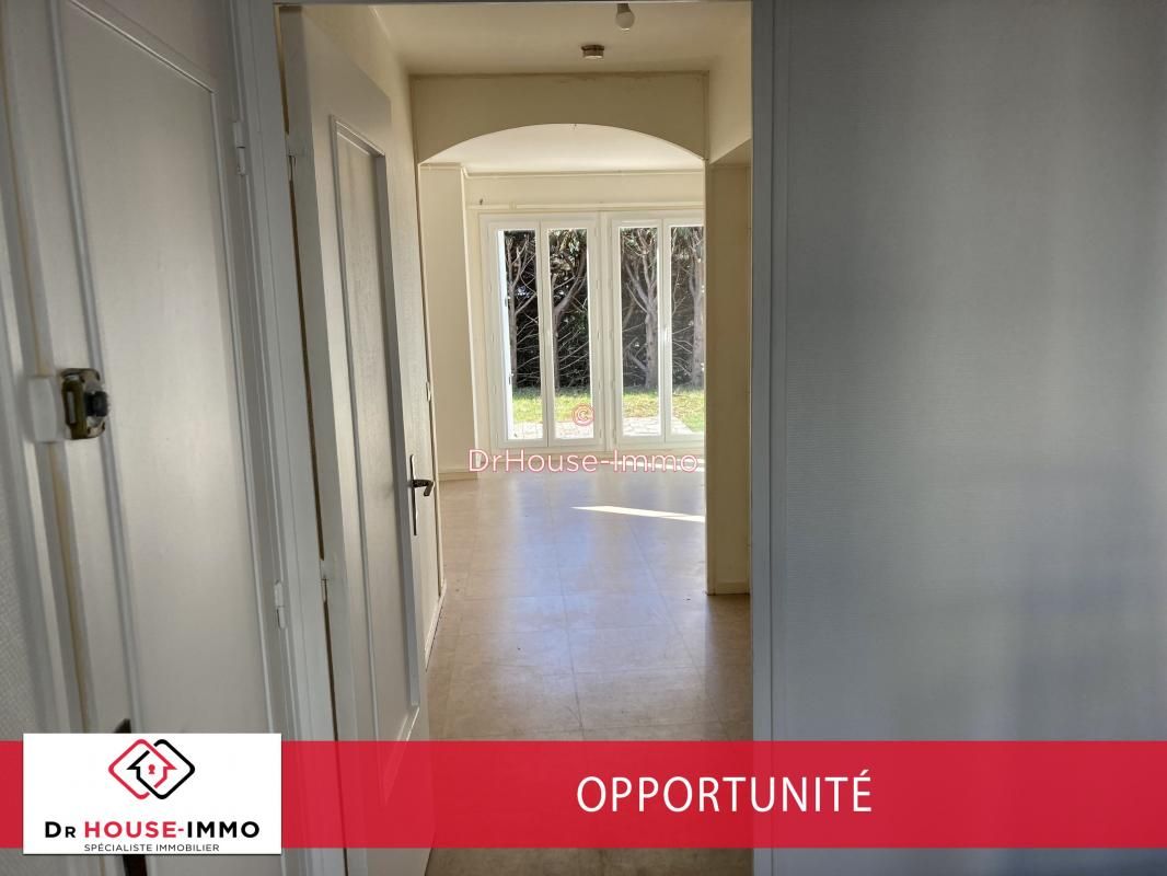 2 bedrooms House in Savigny-le-Temple, France No. 174063