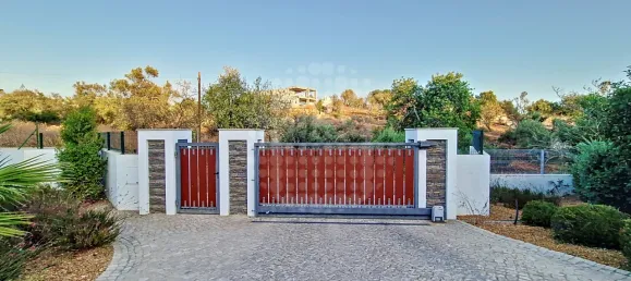 4 bedrooms House in Loule, Portugal No. 137981 10