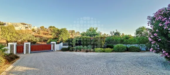 4 bedrooms House in Loule, Portugal No. 137981 9