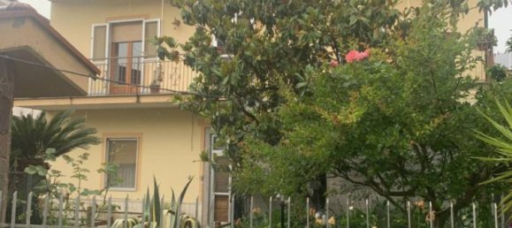 3 bedrooms Villa in Albanella, Italy No. 313620 2