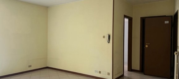 Apartamento de 2 dormitorios en Ponte San Pietro, Italy No. 109915 2