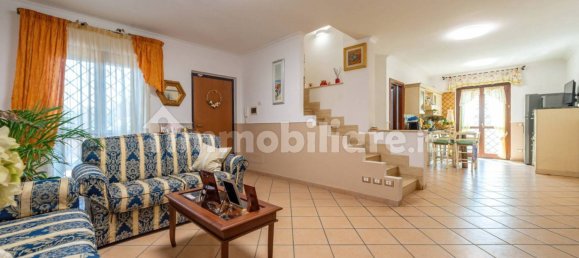 3 bedrooms Villa in Guidonia Montecelio, Italy No. 349233 8