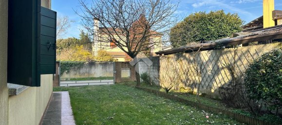 4-salle Villa à Campodarsego, Italy No. 29453 31