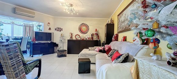 3 bedrooms House in Portimao, Portugal No. 62906 8