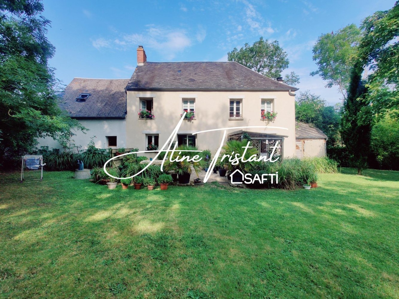 3 bedrooms House in Calvados, France No. 336220