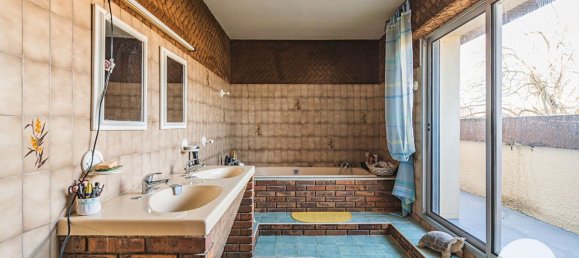 7 bedrooms House in Fismes, France No. 43034 13