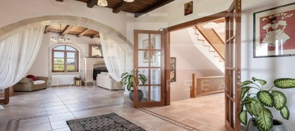 5 bedrooms Villa in Crete, Greece No. 8942 3