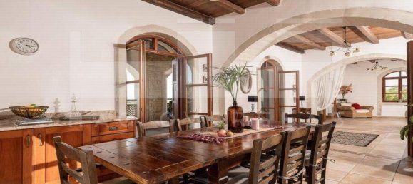 5 bedrooms Villa in Crete, Greece No. 8942 11