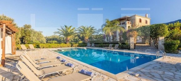 5 bedrooms Villa in Crete, Greece No. 8942 19