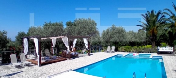 5 bedrooms Villa in Crete, Greece No. 8942 2