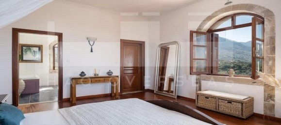 5 bedrooms Villa in Crete, Greece No. 8942 18