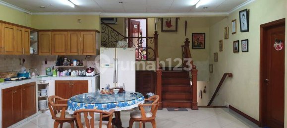 6 bedrooms House in Jakarta, Indonesia No. 1436 19
