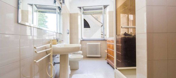 3 Schlafzimmer Wohnung in Genoa, Italy, Nr. 101637 15