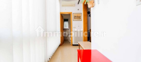 3 Schlafzimmer Wohnung in Genoa, Italy, Nr. 101637 7