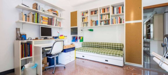 3 Schlafzimmer Wohnung in Genoa, Italy, Nr. 101637 13