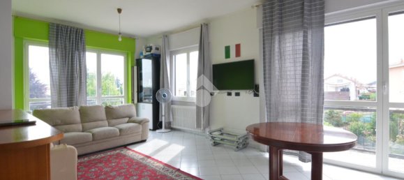 3-salle Appartement à Bernareggio, Italy No. 8307 6