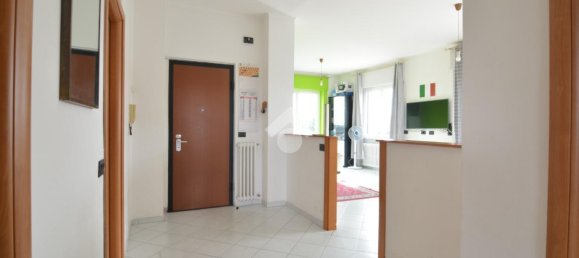 3-salle Appartement à Bernareggio, Italy No. 8307 9