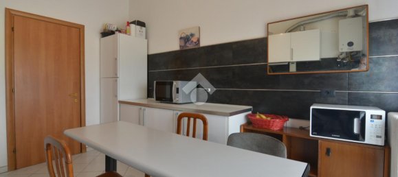 3-salle Appartement à Bernareggio, Italy No. 8307 4