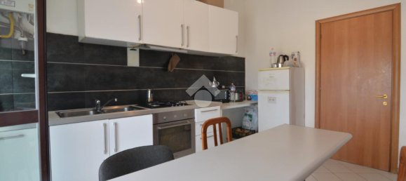 3-salle Appartement à Bernareggio, Italy No. 8307 3