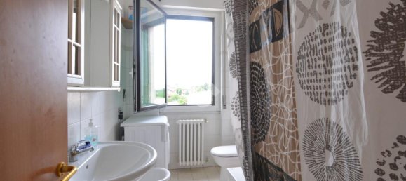 3-salle Appartement à Bernareggio, Italy No. 8307 15