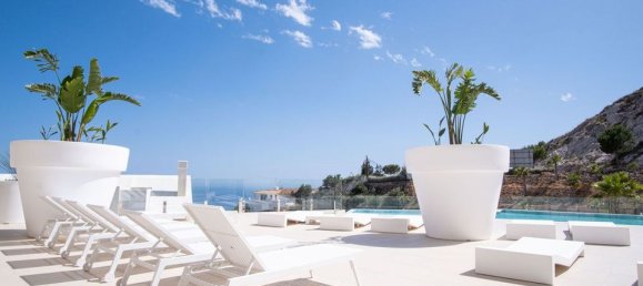 3 bedrooms Penthouse in Benalmadena, Spain No. 179970 2