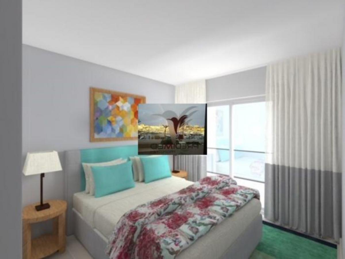 Квартира с 3 спальнями в Лоле, Португалия № 546