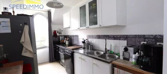 Квартира с 3 спальнями в Кретей, Франция № 282280 3