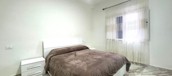 4 rooms Apartment in Ponsacco, Italy No. 19457 6