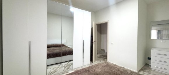 4 rooms Apartment in Ponsacco, Italy No. 19457 10