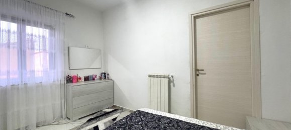 4 rooms Apartment in Ponsacco, Italy No. 19457 15
