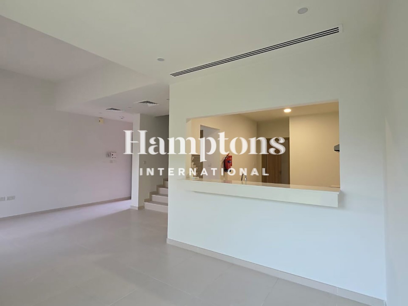 Villa de 3 dormitorios en Dubai Land, UAE No. 122181