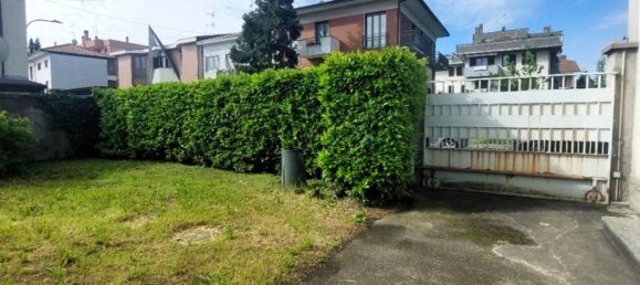 Terrain à Castellanza, Italy 2160m² No. 129346 4